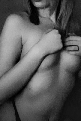 Adél Escort Luxembourg City